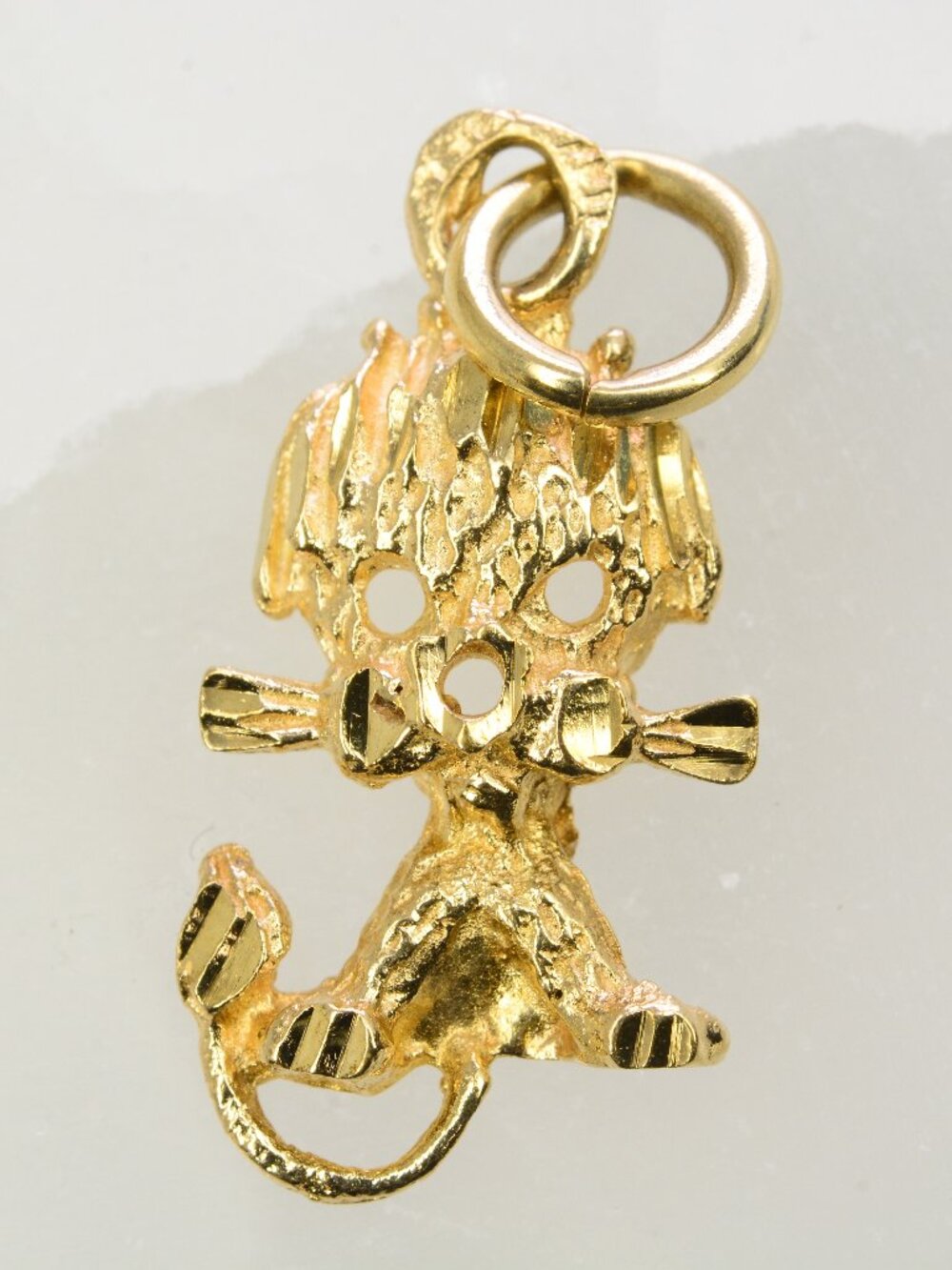 10K Vintage Diamond Cut Cutie